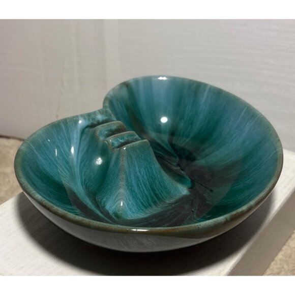 Blue Mountain Pottery Ashtray Kidney Shaped Green Drip Glaze 7" MCM Canada - Picture 5 of 10